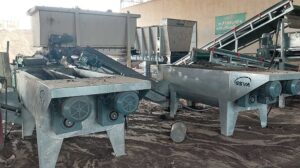 Mushroom cover mud mixer machine